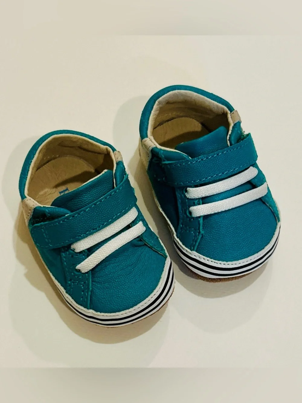 NEW IN BOX! ROBEEZ ADAM GREEN 0-3 MONTHS FIRST KICKS SNEAKERS